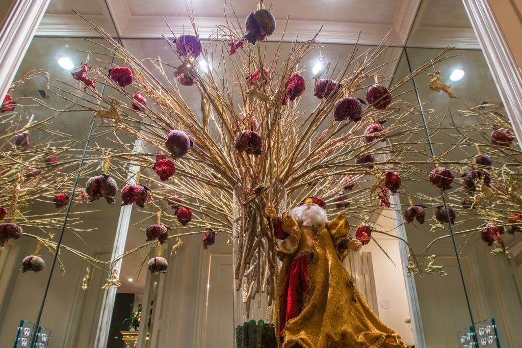 Allshouse home Christmas decorations