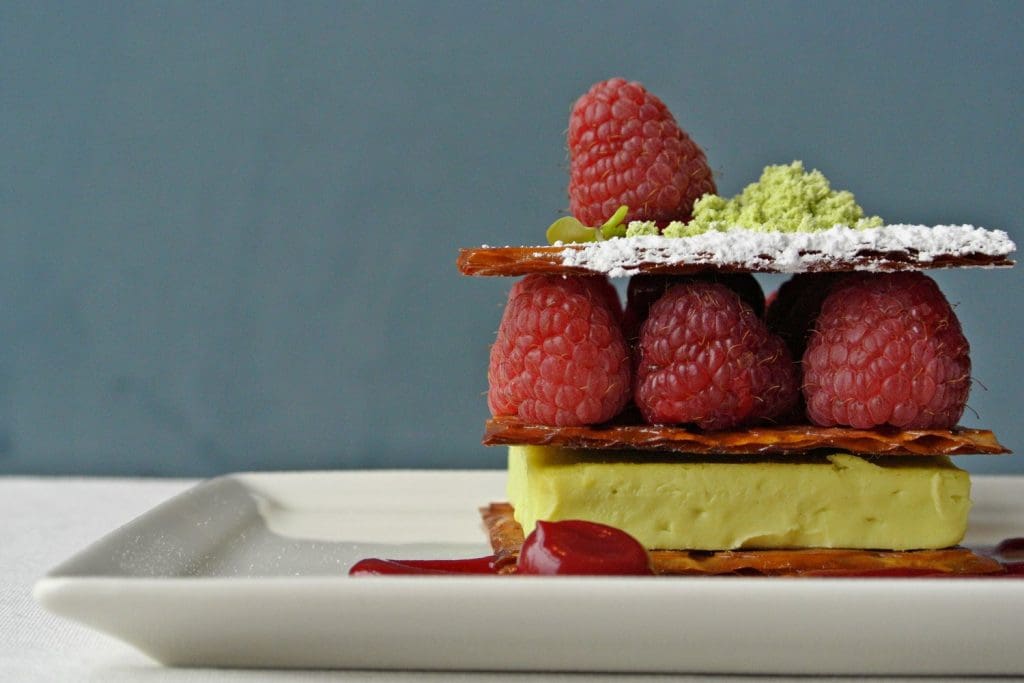 Beautiful and delicious handmade desserts are on Etoile Cuisine et Bar menu.