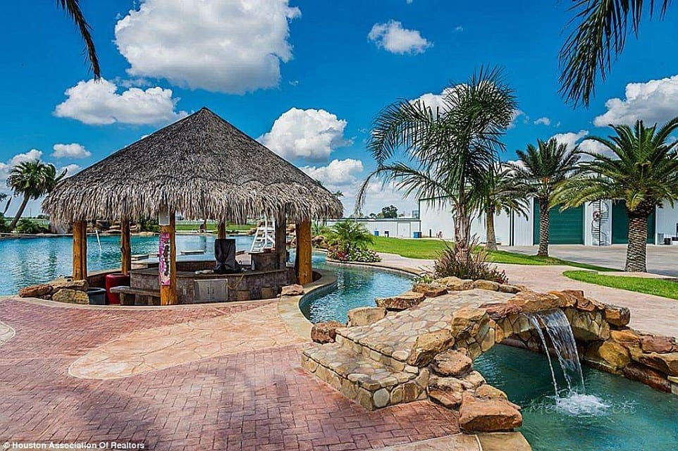 Texas Mansion with the Largest Backyard Swimming Pool in the World Sells for a Steep Discount: Original Oil Tycoon Owner Gives Up His Home Resort Paradise
