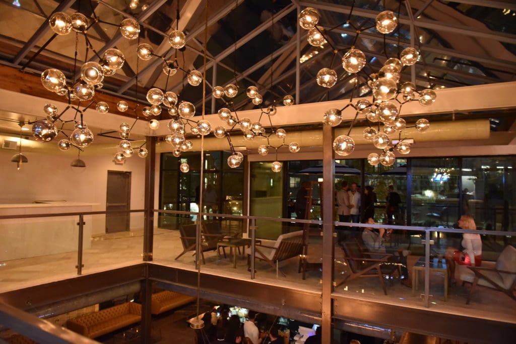 The Jarahs added some modern elements to the house's classic
steel beams and posts. 