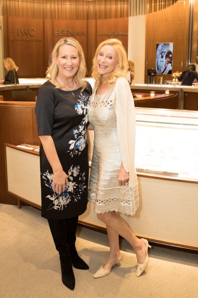 Lisa Singleton, Anne Davidson