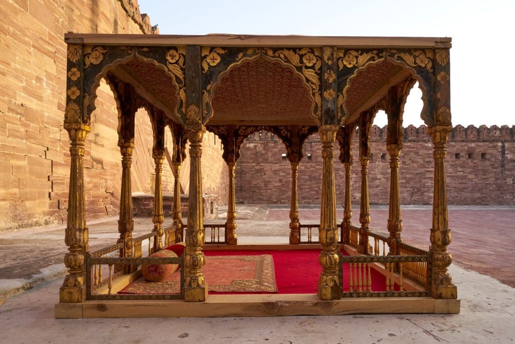 Pavilion (Baradari), Jodhpur, 19th century, at the Museum of Fine Arts, Houston (Collection Mehrangarh Museum Trust, photo Neil Greentree)