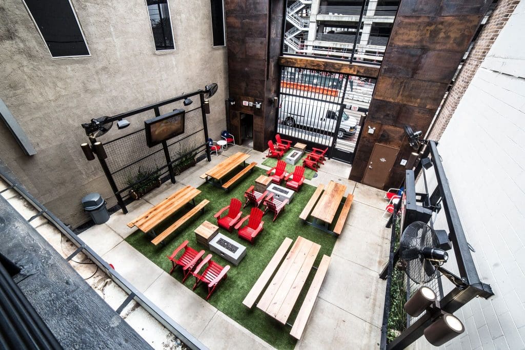 Frank's Backyard is a rare courtyard in the middle of the city. 