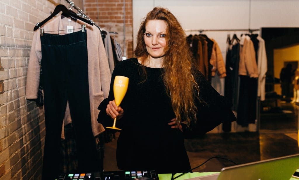 DJ Steffi Burns