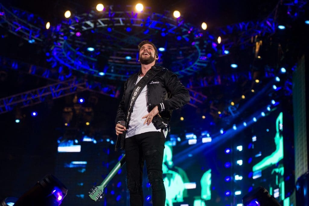 Thomas Rhett took full advantage of the Houston Rodeo's new star stage.