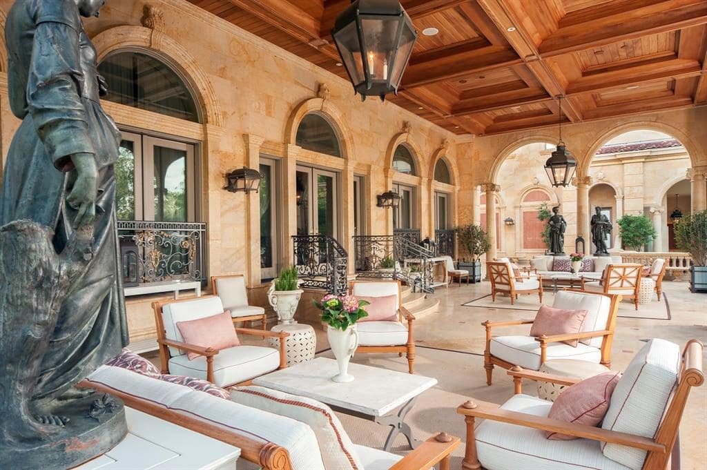 Coffered wood ceilings on the back veranda add a further note of elegance at Chateau Cornarvon.