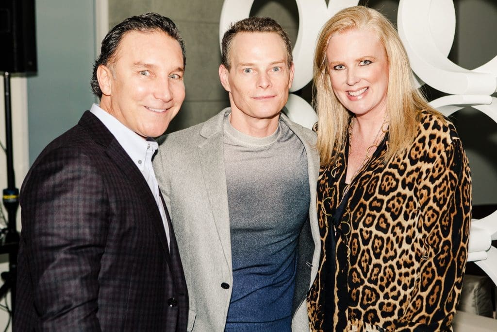 Gonzalo Bueno, Robert Hallam, Suzanne Droese