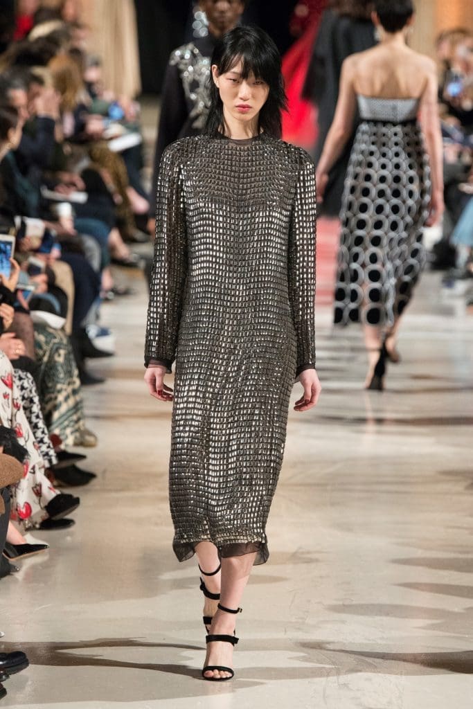 A look from the Oscar de la Renta Fall 2018 collection