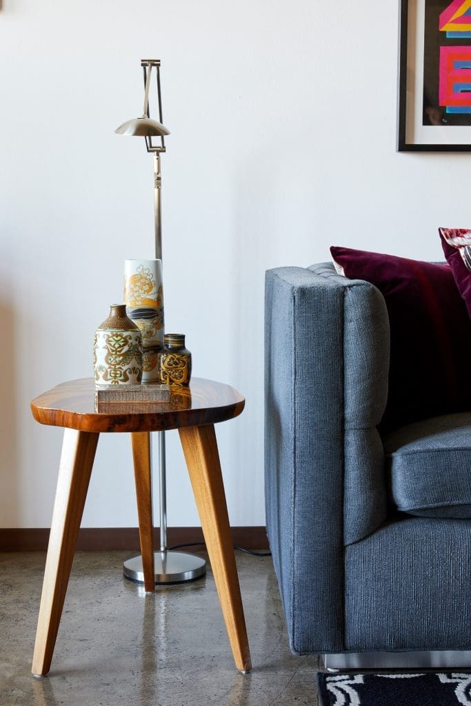 Estiluz floor lamp. Nils Thorsson and Ellen Malmer
vases for Royal Copenhagen.