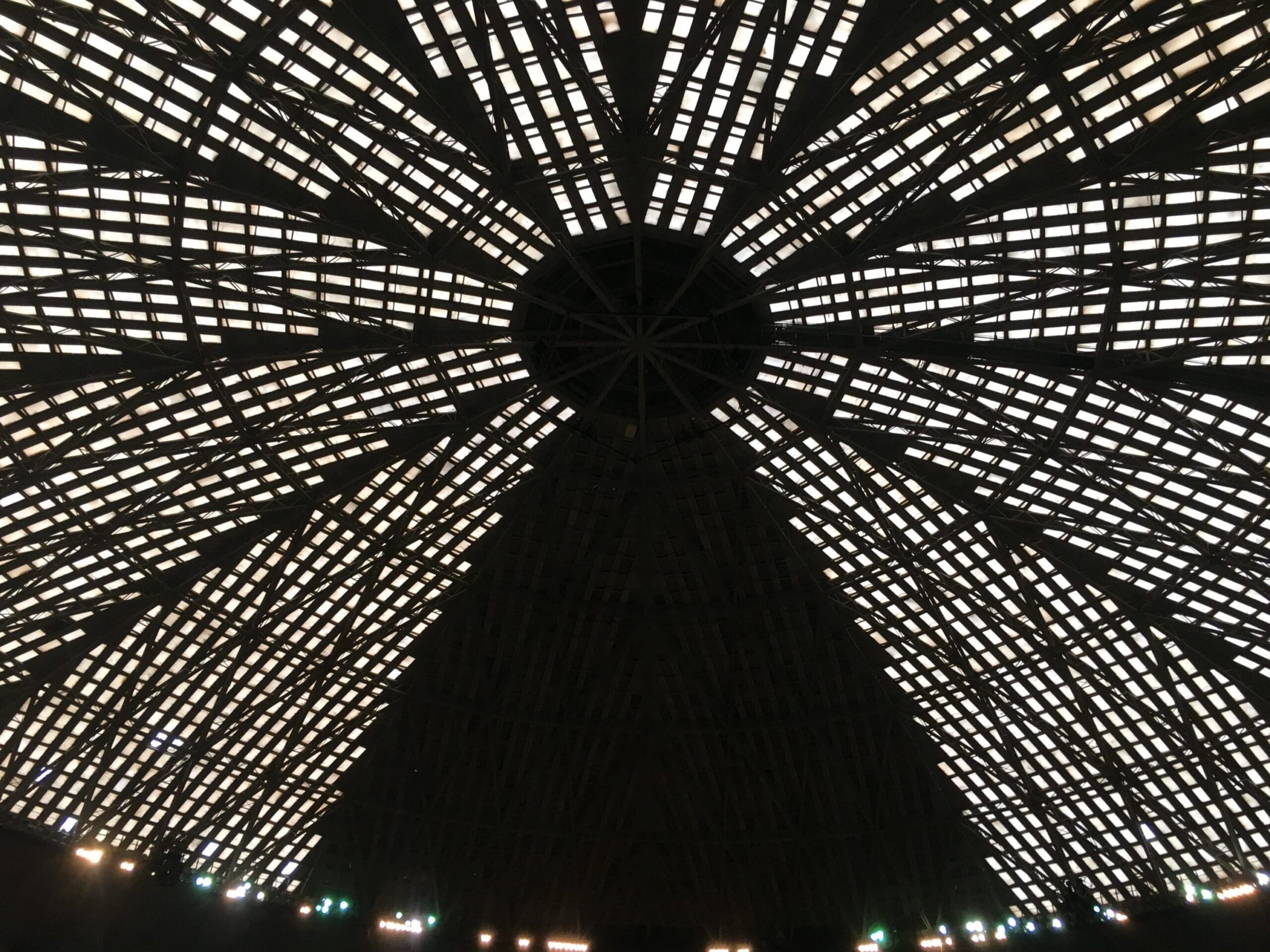 Domecoming ceiling