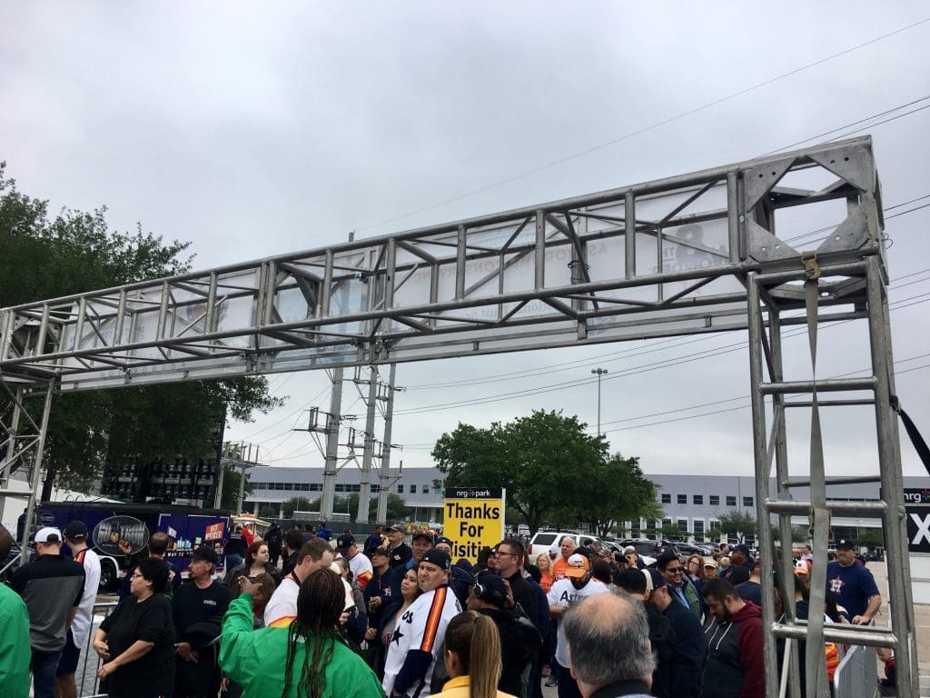 The crowd began gathering well before 4 pm. 
