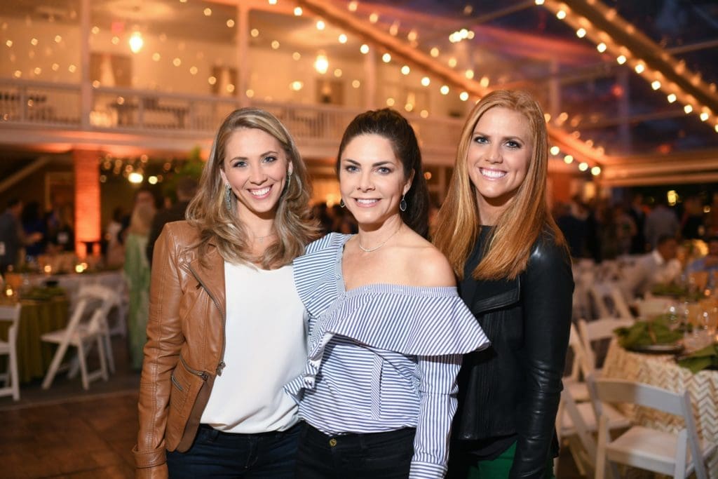 Hollywood Comedian Cracks Up Houston’s Tree Huggers at This Private Club Party: And What About Those 400-Year-Old Live Oaks