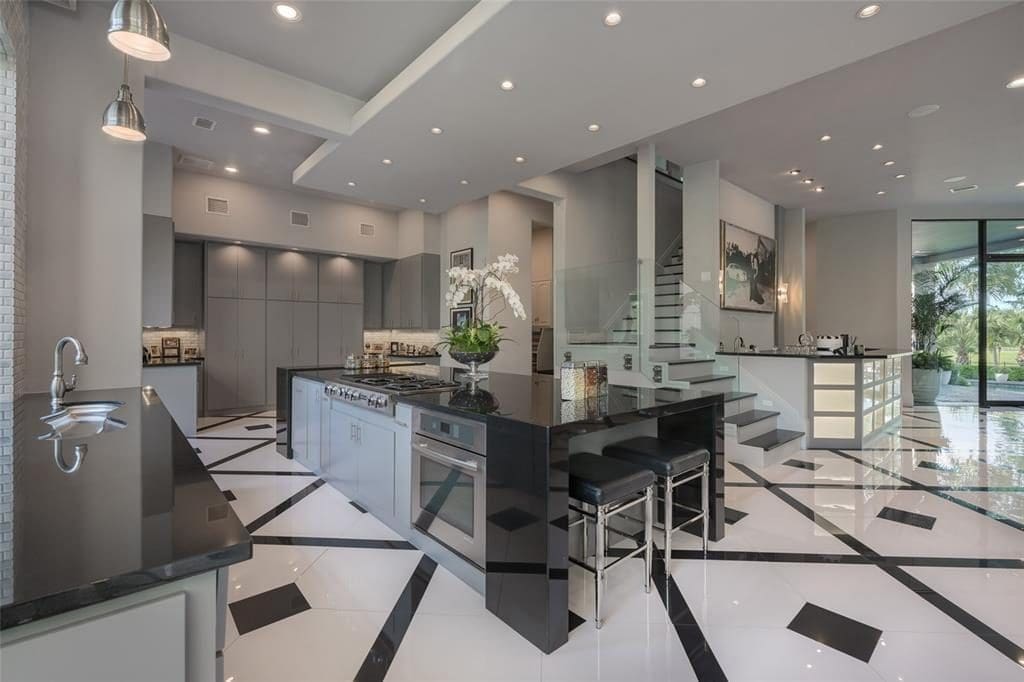 The spacious kitchen is perfect for meal prep. 