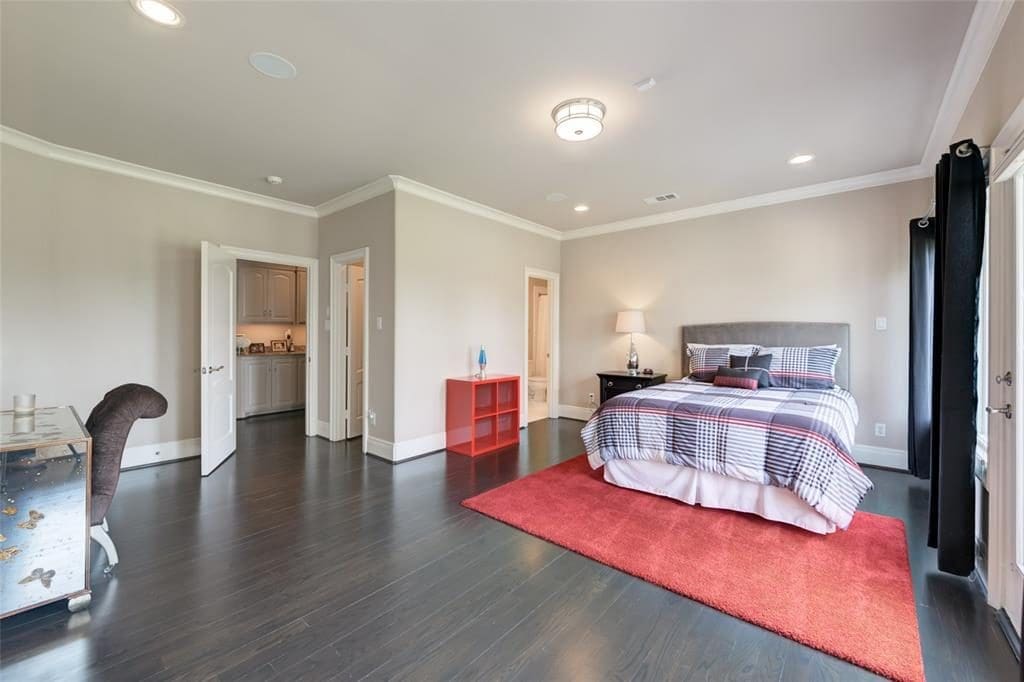 The estate's seven bedrooms and 11.5 bathrooms are spread across three floors. 