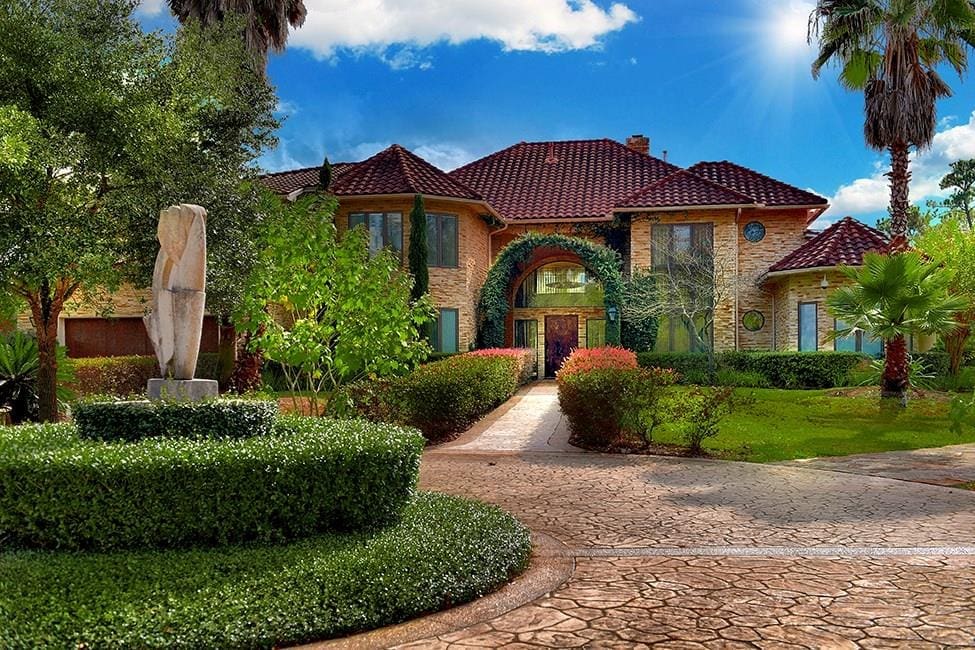 A winding circular path leads up to this estate. 