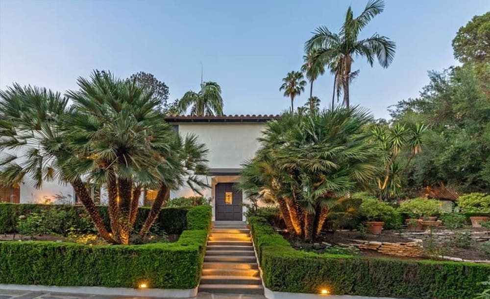 Parsons' home is 4,026 feet on a 1.45-acre lot. 