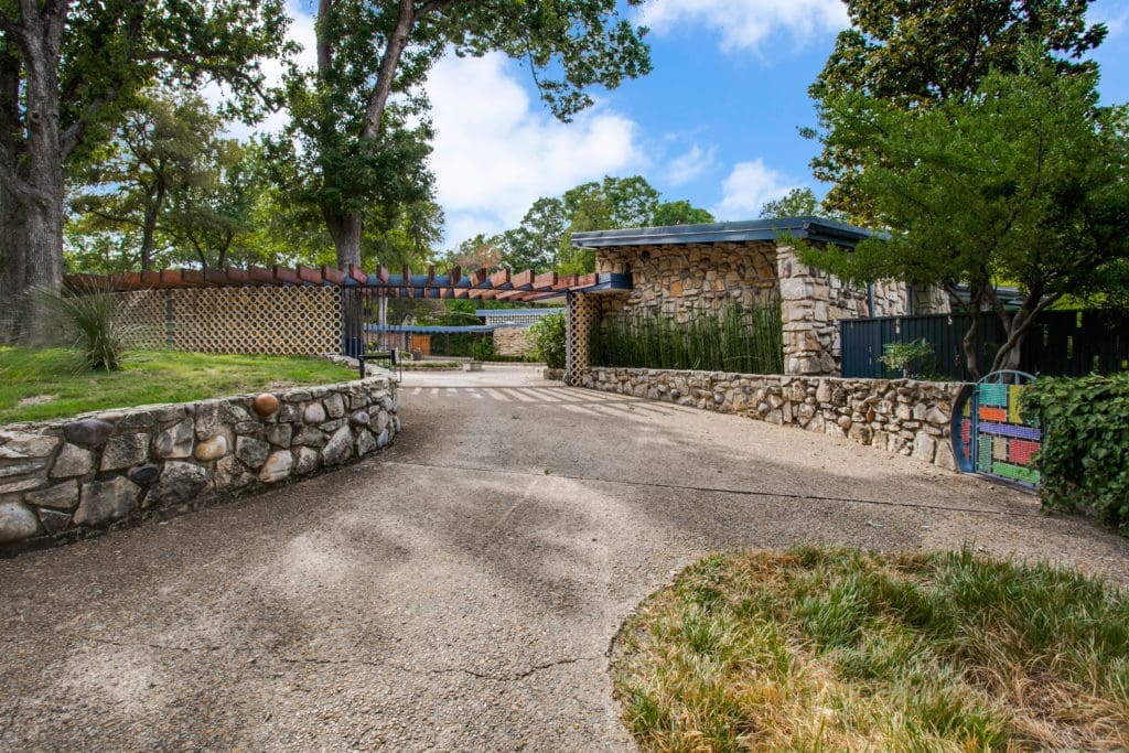 7507 Baxtershire Drive is an iconic Dallas home.