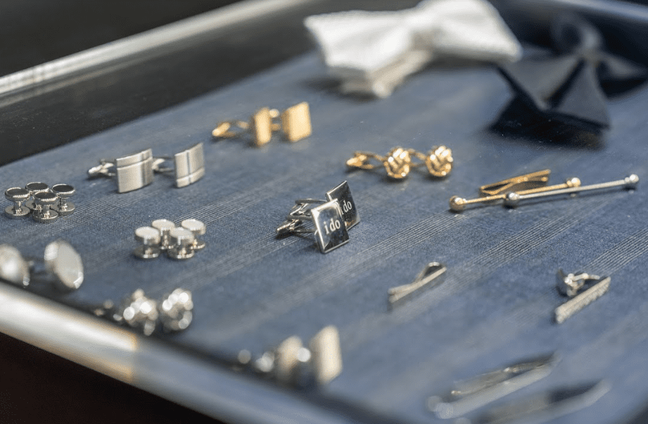 At Indochino, it's the little things that count. 