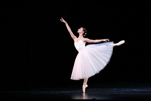 Karina Gonzalez, principal dancer at the Houston Ballet, takes part in "Reunite/Reunir: A Benefit Performance for Separated Families," Sunday at MATCH.