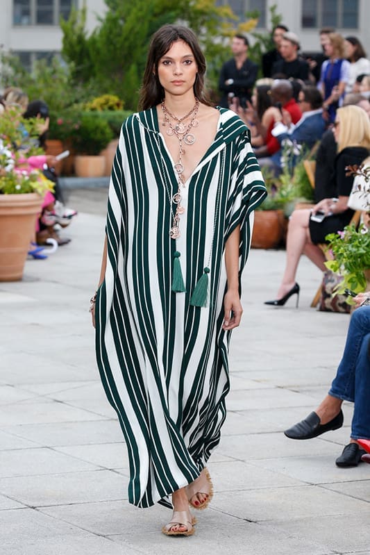 Oscar de la Renta spring summer 19 at New York Fashion Week.