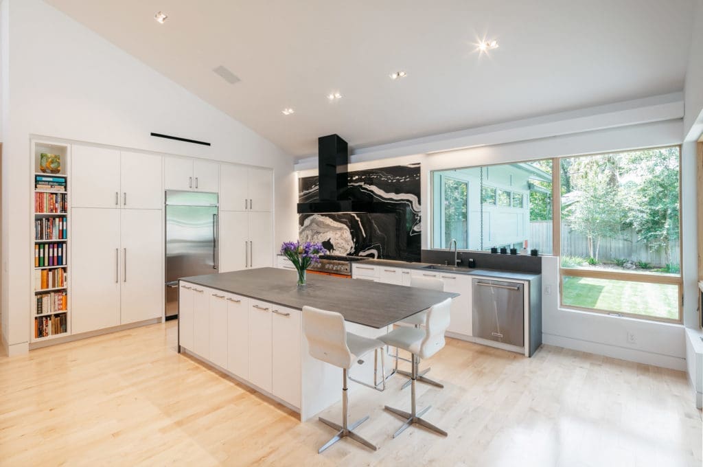 8725 Banzer, RD Architecture