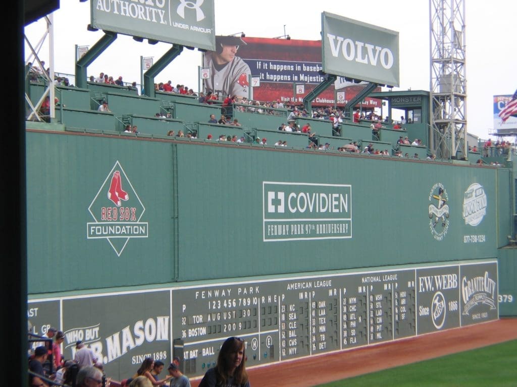 Marwin Gonzalez Beats the Green Monster — and Then It Bites Back: Houston’s Super Utility Free Agent to be Keeps Raising His Price