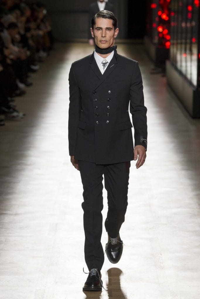 Dior Homme makes for a perfect drinking outfit.