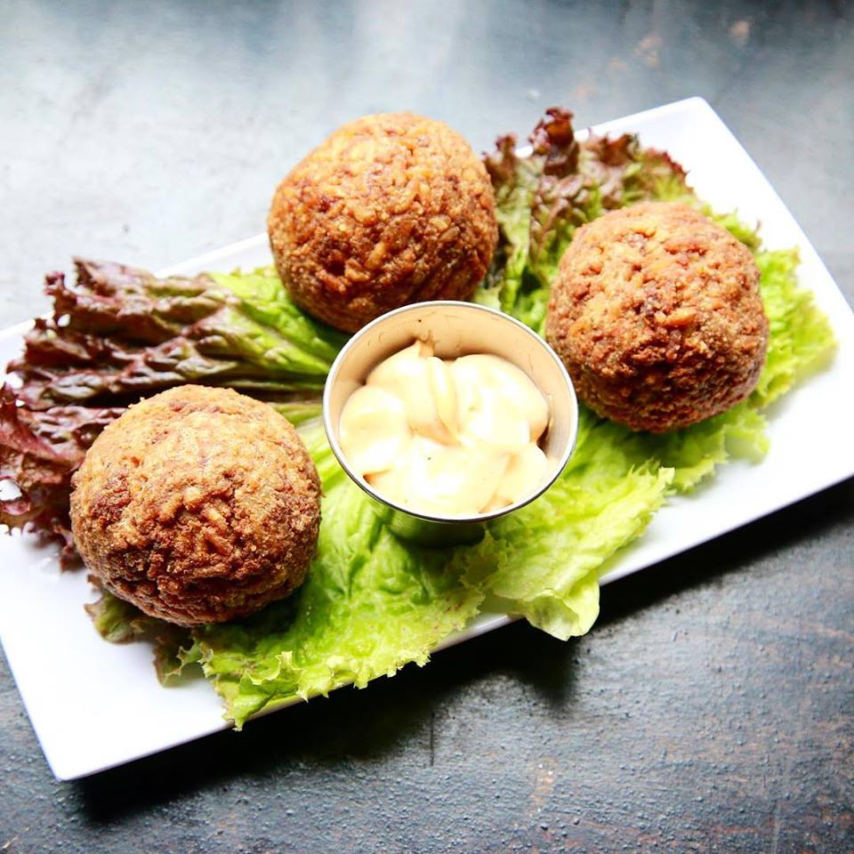 Turns out "vegan soul food" is not an oxymoron — thanks to Lindiana's Southern Vegan Kitchen. 