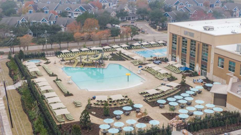 Baybrook Mall just got an epic Life Time fitness center. 