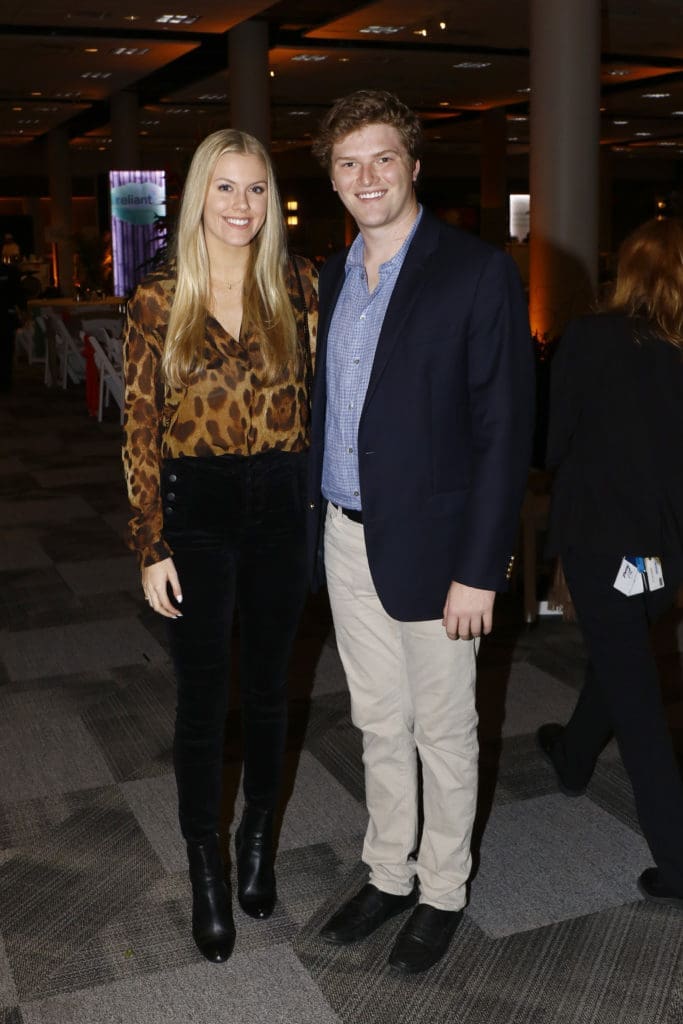 Claudia Lode, Preston Hext 