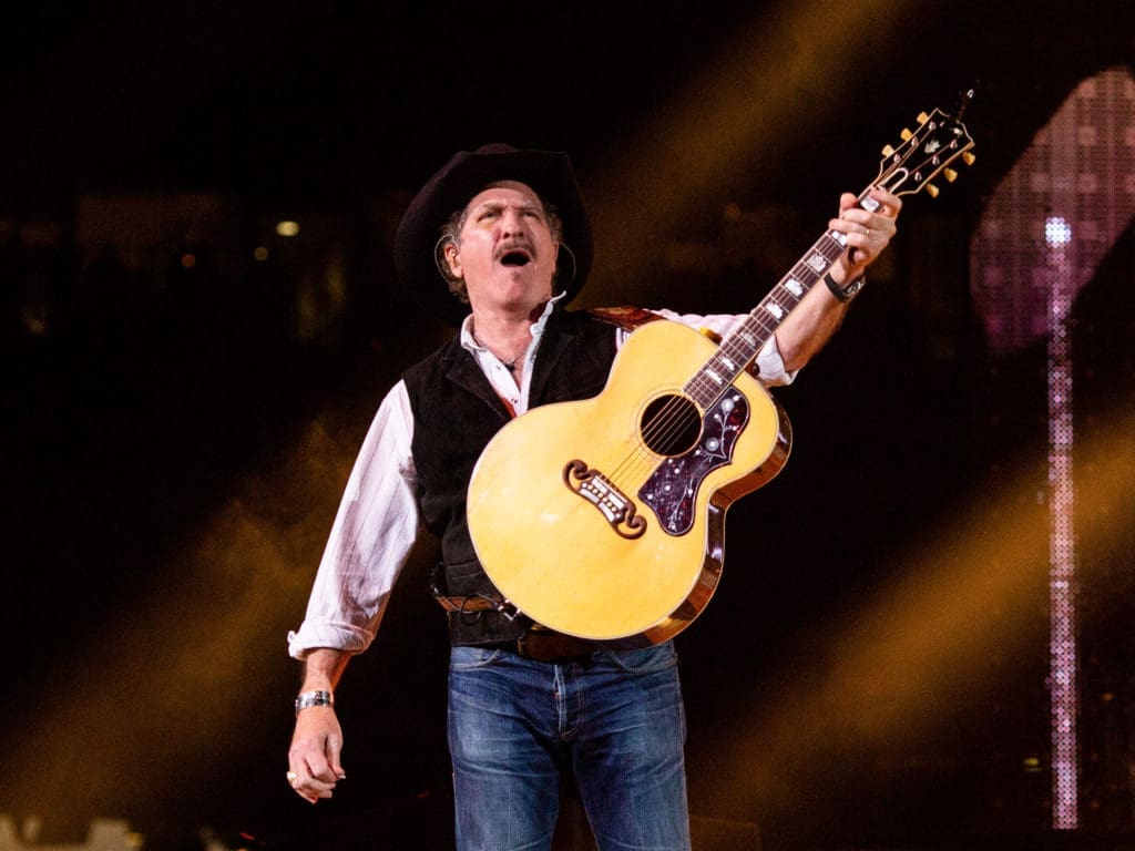 Kix Brooks still knows how to bring it. (Photo by F. Carter Smith)