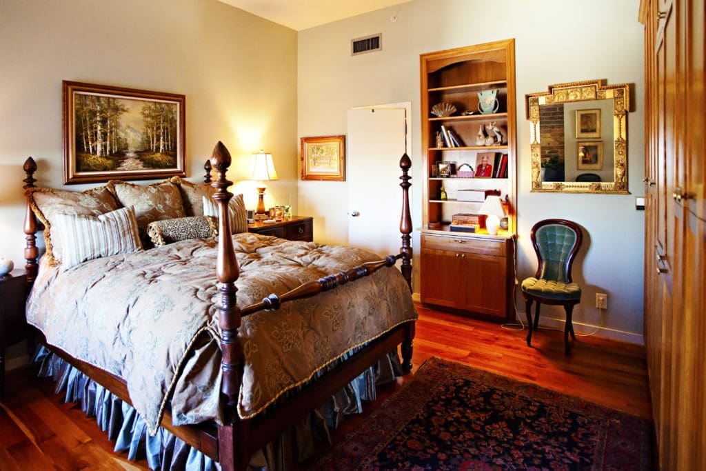 The Elvigs create a traditional warmth in their Bayou Lofts pied-a-terre.