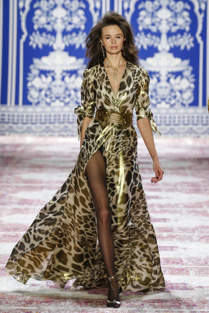 Naeem Khan short sleeve animal print lame gown with gold beaded belt. (Photo by Naeem Khan)