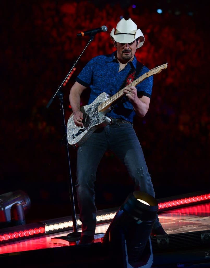 Brad Paisley knows how to make a guitar rock. (Photo courtesy Houston Livestock Show and Rodeo.)