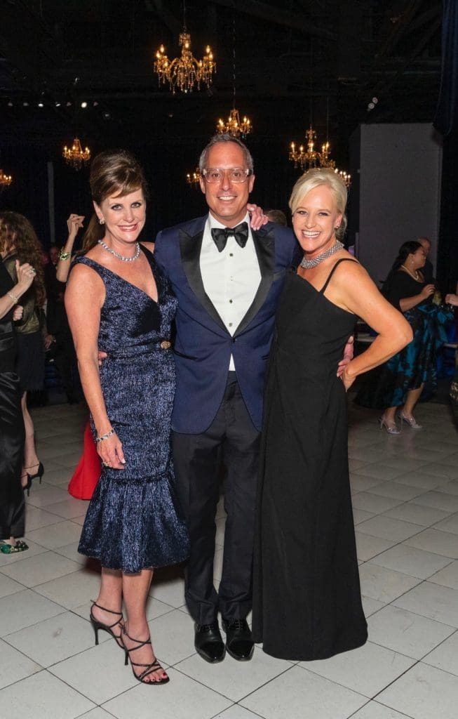 Dixie Sullivan DeLuca, Mark Sulivan, Lizzie Sullivan at the Joe Niekro Foundation Knuckle Ball. (Photo by Nikki Rosenberg)