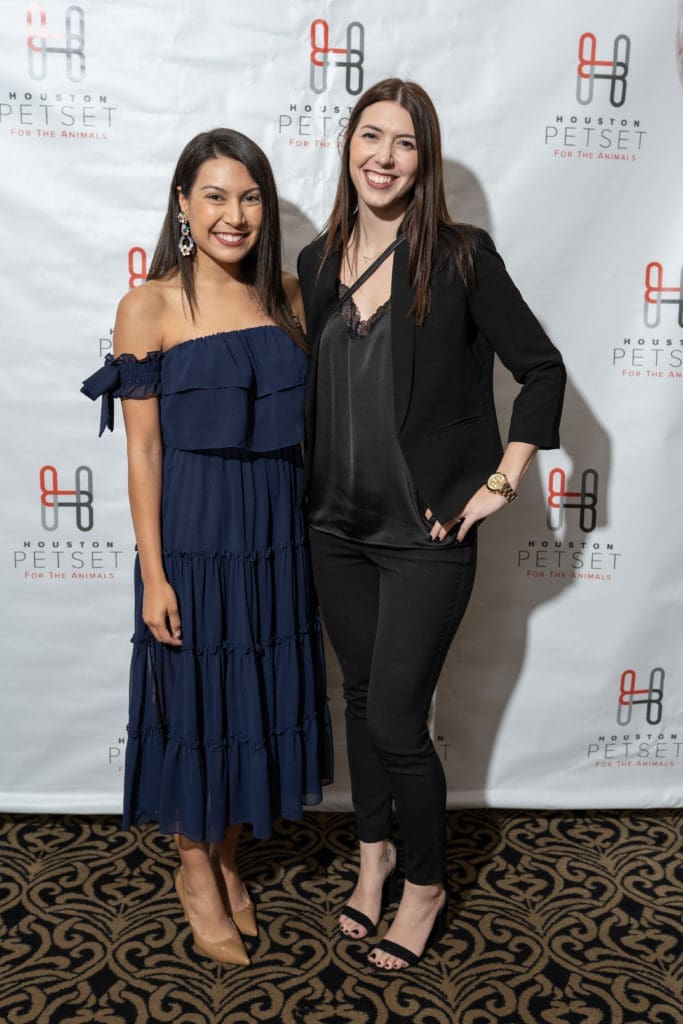 Valerie Martinak, Kait Landanger at the Club PetSet Young Professionals party. (Photo by Kathlyn Dragna Photography)