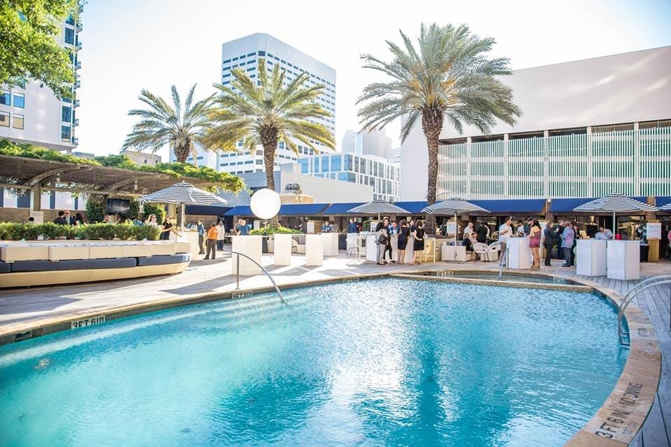 The Four Seasons pool is all about the dramatic details. 