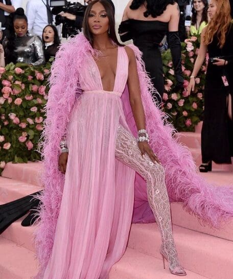Supermodel Naomi Campbell stunned in Valentino.