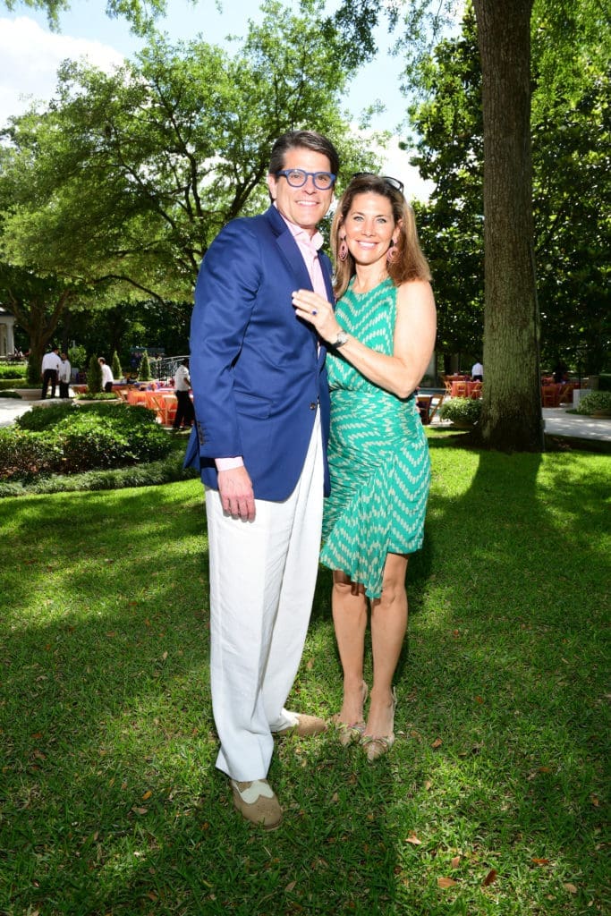 Stephen & Allison Lewis at the Hats, Hearts & Horseshoes Kentucky Derby Affair at the Fertitta home benefiting Bo's Place. (Photo by Daniel Ortiz)