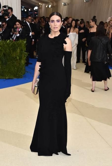 Mandy Moore upped the ante with dramatic eyeshadow. 
