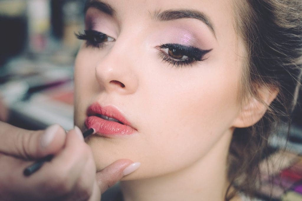 A professional makeup artist would come in handy.