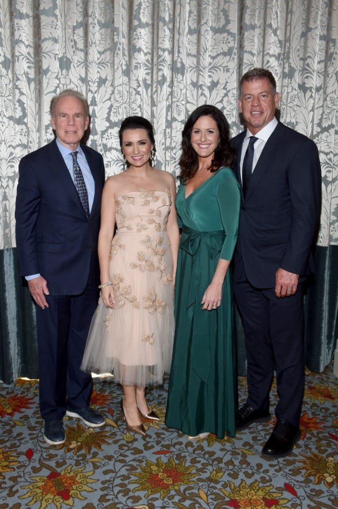 Roger Staubach, Kimberly Schlegel Whitman, Jennifer Arthur, Troy Aikman  (Photo by Kristina Bowman)