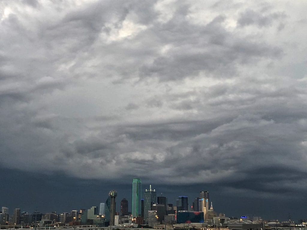A storm that took place in Dallas on Sunday afternoon left destruction and power outages all throughout the city. Photo by Joseph Haubert via Twitter