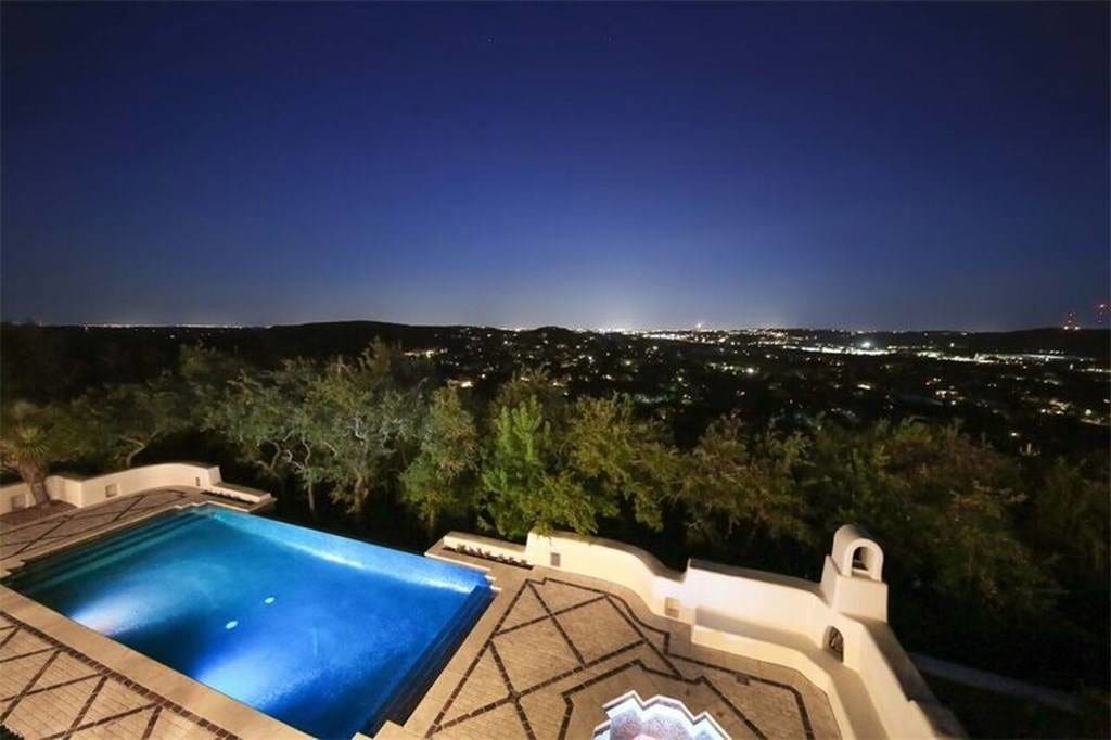 Swim among the stars. 