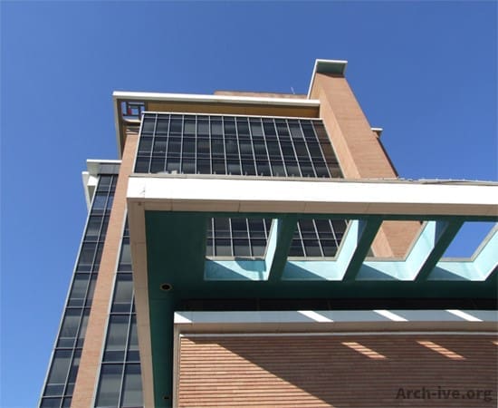 The building was very modern for its time. (Phot by The Arch-ive)