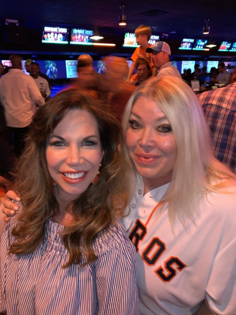 Roseann Rogers, Lara Bell (Photo by Todd Parker, STP Images)