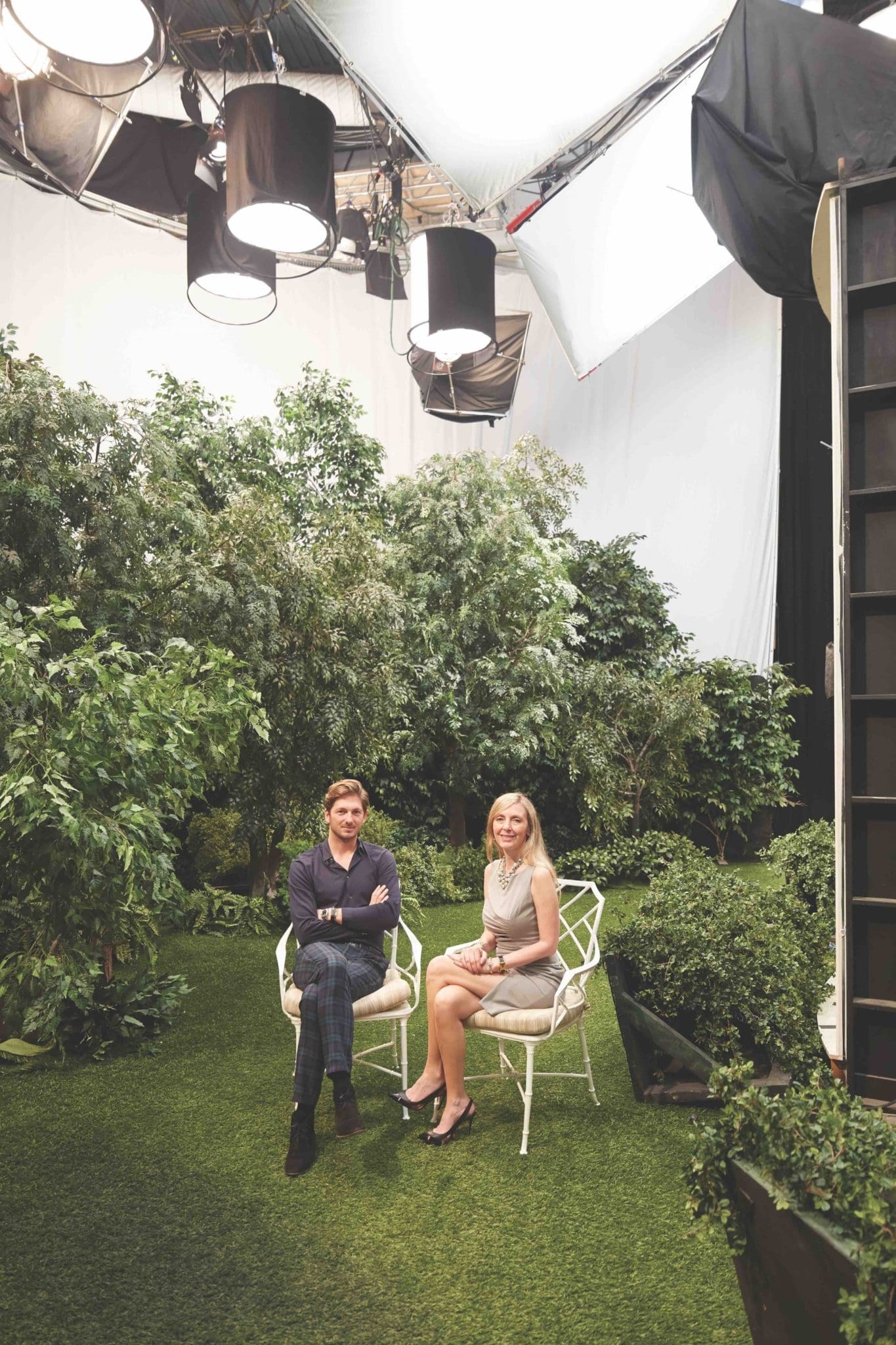 Benni Frowein, Tiffany Zappulla on the set of House of Cards.