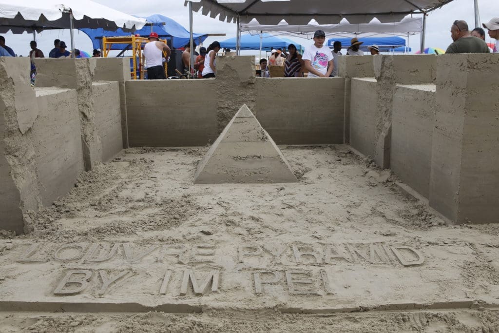 Prairie View A&M architecture students won the annual AIA College Challenge for 'I.M. Pyramid.' (Photo by Rhonda Lowe)