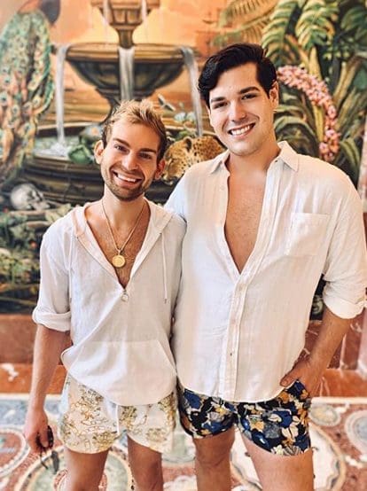 Taylor Hudgins, Amando Sáenz