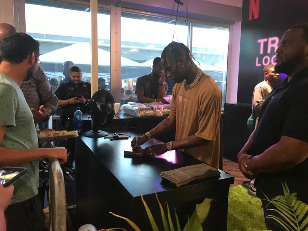 Travis Scott charmed all his fans. (Photo by @yournextbest). 